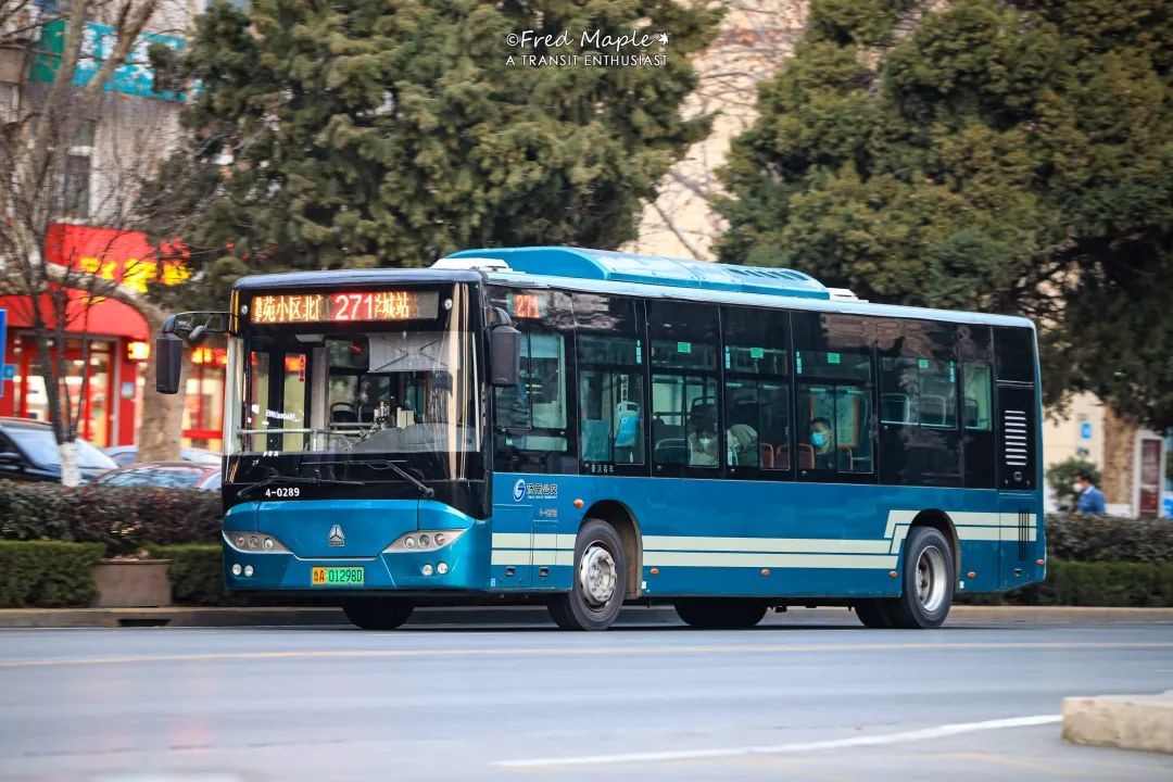 济南公交11.jpg
